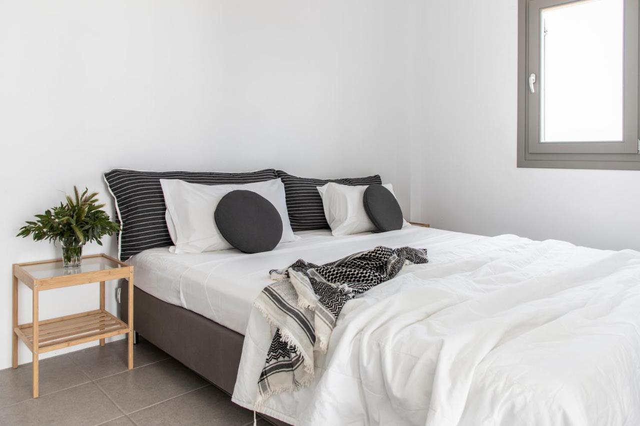 Hotel Twelve Plus+ Nausa Exteriér fotografie