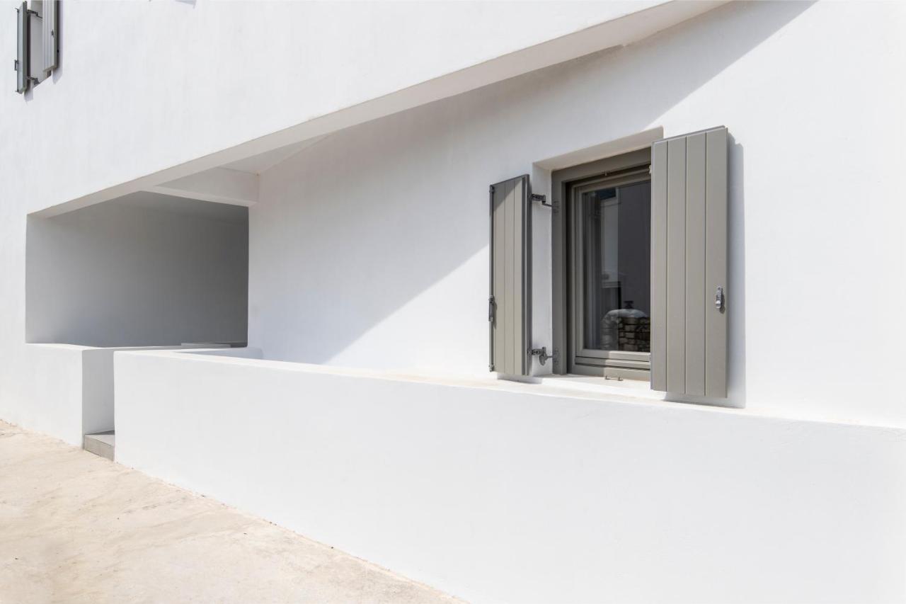 Hotel Twelve Plus+ Nausa Exteriér fotografie